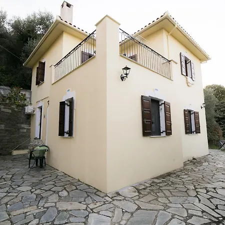 Niriides Apartment Agios Ioannis (Thessaly)