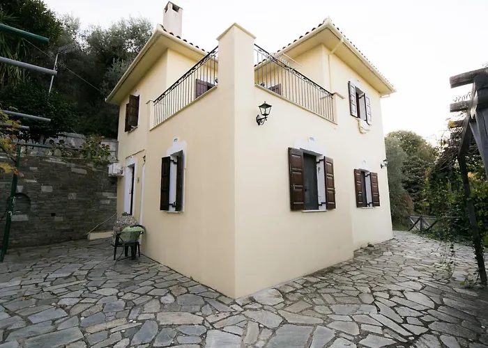 Niriides Apartment Agios Ioannis (Thessaly)